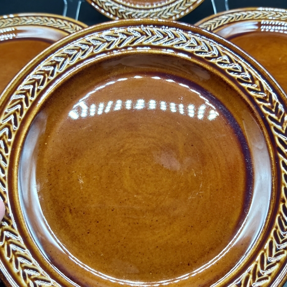 Hall pottery Laurel Wreath salad plates - Picture 2 of 7
